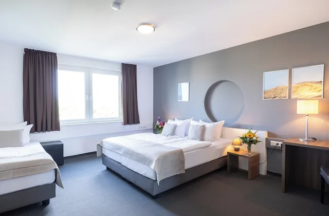 غرفة قياسية ثلاثية بثلاثة أسرّة، Hotel Aviva Neue Messe 2/6
