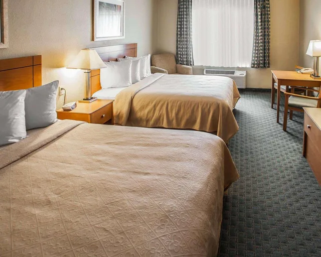 Room, 2 Queen Beds, Quality Inn Forsyth - Decatur 4/6