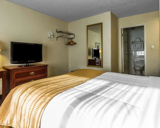 غرفة خارجية بسرير كينج، Clarion Hotel Concord/Walnut Creek 9/10