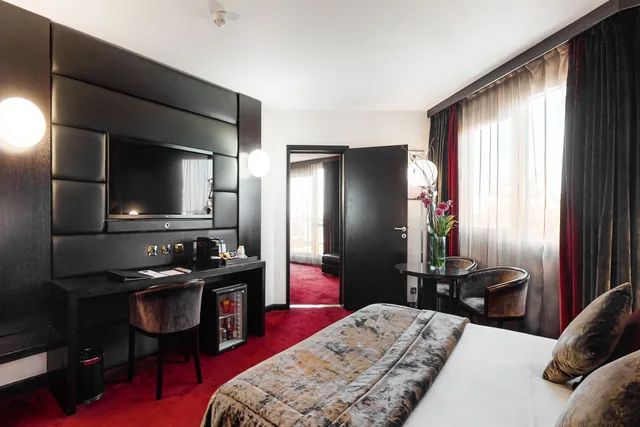 جناح، Palladia Hotel 2/2