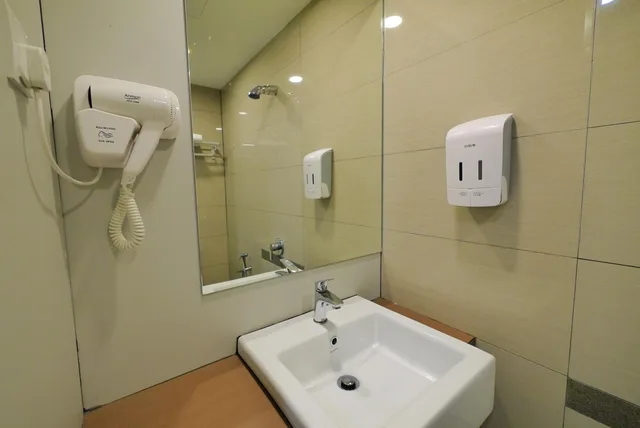 Standard, Double Bed, No Window، 33 Boutique Hotel 6/6