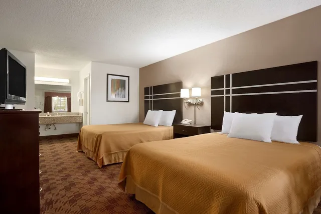 Room, 2 Queen Beds, Travelodge By Wyndham Killeen/Fort Hood 3/7