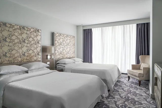 غرفة بسريرين مزدوجين، Sheraton Melbourne Hotel 3/10