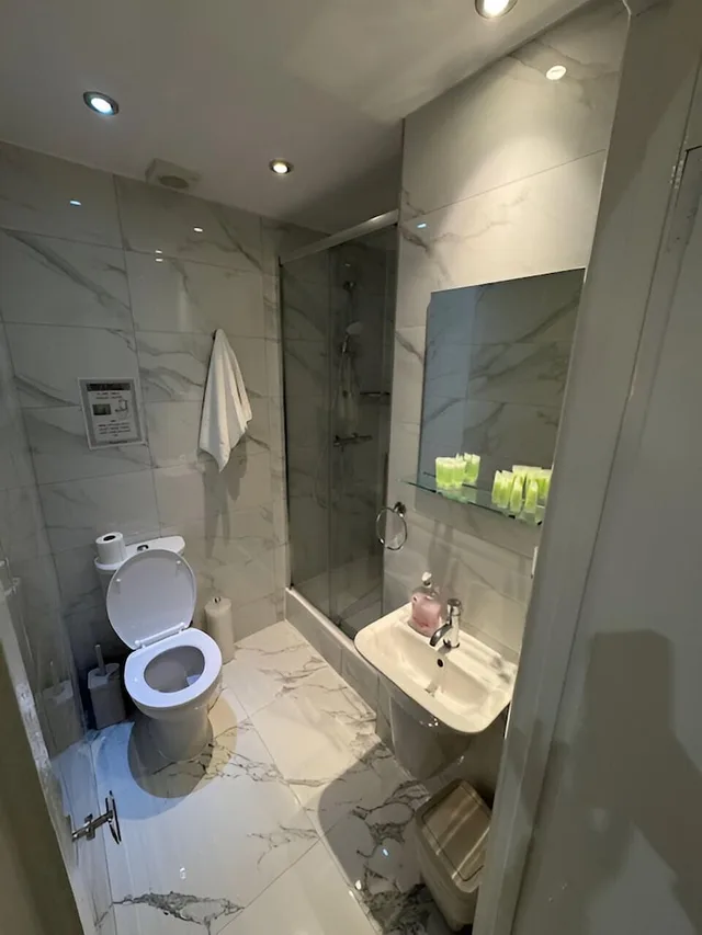 غرفة رباعية بسريرين مزدوجين، Tony's House Hotel 7/10
