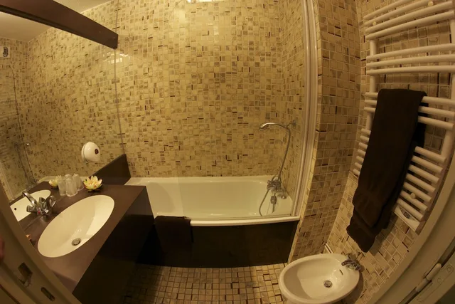 غرفة رباعية بسرير كوين وسرير بطابقين، Hotel Napoleon 3/4