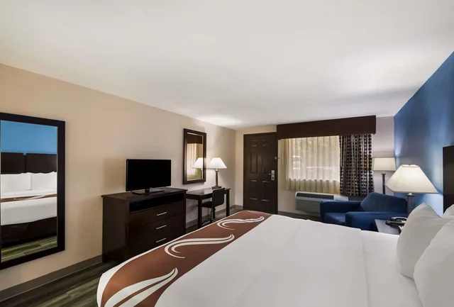 غرفة بسرير كينج، Quality Inn and Suites Round Rock Austin North 1/2