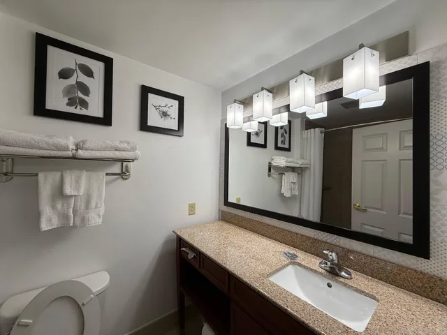 Suite, Multiple Beds، Country Inn & Suites by Radisson Harrisburg Hershey West PA 3/4