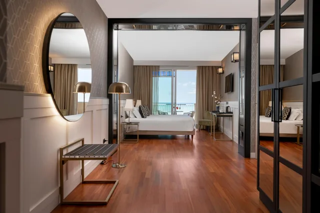 Deluxe fronte mare، Savoia Hotel Rimini 1/2