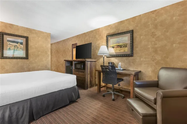 غرفة بسرير كينج، Best Western Plus Inn Of Santa Fe 2/5