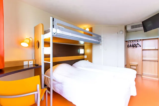 غرفة قياسية بثلاثة أسرّة، Hotel Premiere Classe Nevers - Varennes Vauzelles 2/4