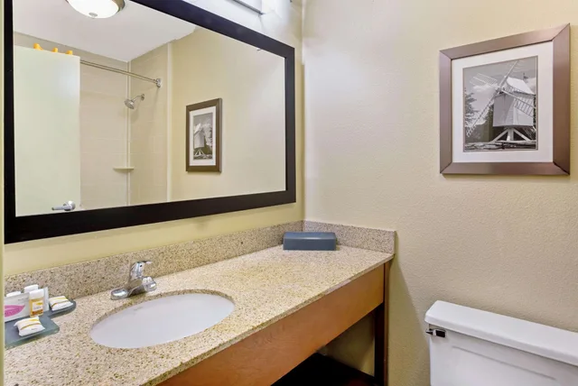 غرفة بسريرين كوين، La Quinta Inn Williamsburg Historic Area 4/4