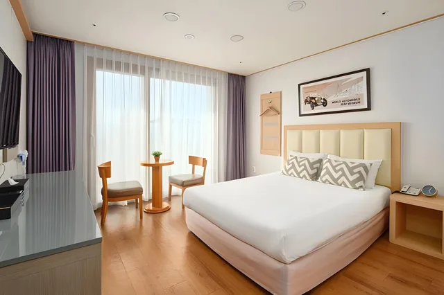 Standard, Shin Shin Hotel Jeju City 1/2