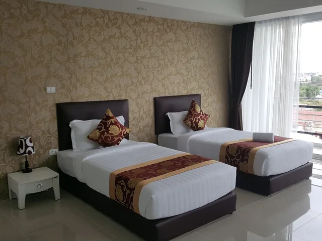 Superior, Double or Twin Bed, Retreat Resort Pattaya 4/10