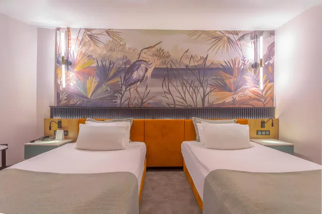 غرفة ديلوكس بسرير كينج بإطلالة على المدينة، Best Western Plus Khan Hotel 5/7