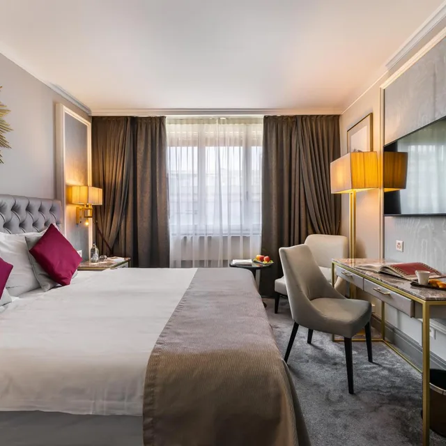 استوديو سوبيريور بسرير فردي، Royal Manotel 1/7