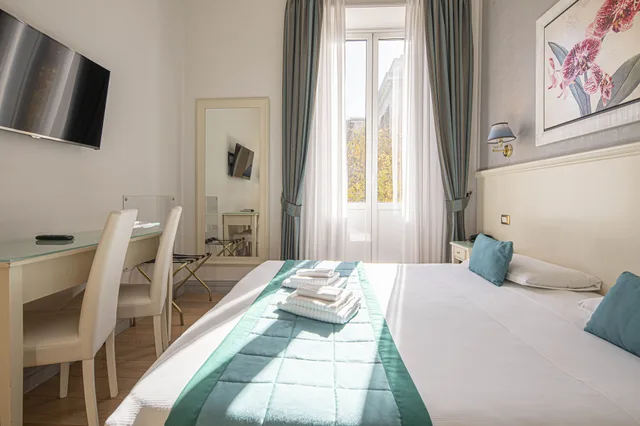 Standard, Twin Beds, Domus Castrense 4/10