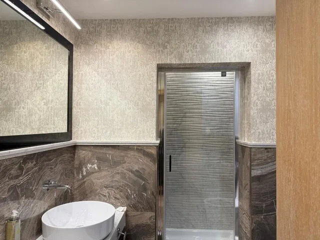 جناح جونيور بسرير كوين في الملحق، Royal Court Hotel 5/5
