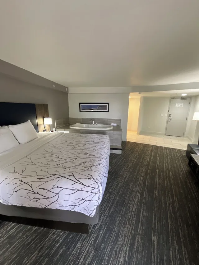 جناح بسرير كينج بشرفة، Best Western Denver East 4/8