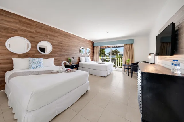 غرفة سوبيريور بإطلالة على المسبح، Playa Blanca Beach Resort - All Inclusive 2/2