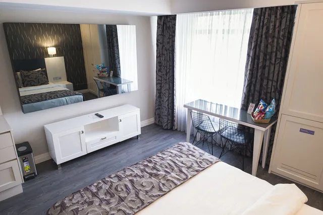 غرفة ديلوكس بسرير كينج، Riva Hotel Alsancak 3/8