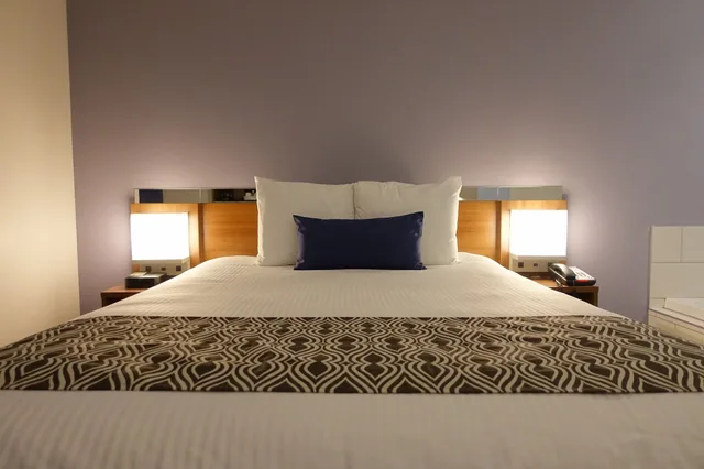 Studio, Suite, Queen Bed, Jetted Tub, Microtel Inn & Suites By Wyndham Sault Ste. Marie 10/10