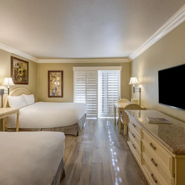 غرفة بسرير مزدوج بإطلالة على المدينة، Indian Wells Resort Hotel 2/8