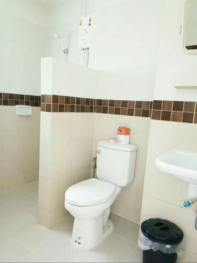 Standard, Double Bed, Rueangrat Hotel 8/8