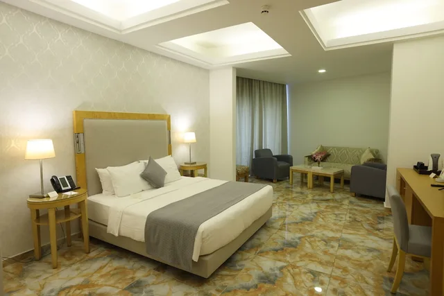 جناح بزنس بسرير مزدوج بإطلالة على المدينة، Riviera 4/9