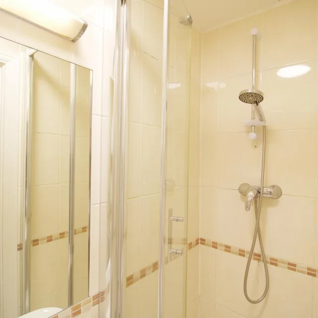 Room, Quadruple, Balmoral House Hotel 5/5