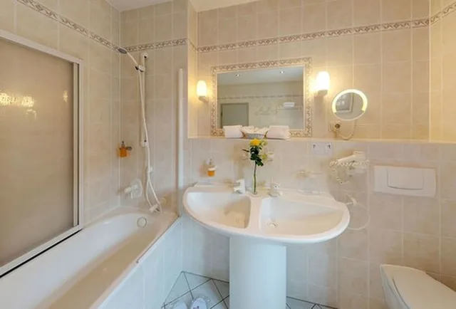 غرفة قياسية بسرير كينج، Romantik Hotel Burgkeller & Residenz Kerstinghaus 1/2