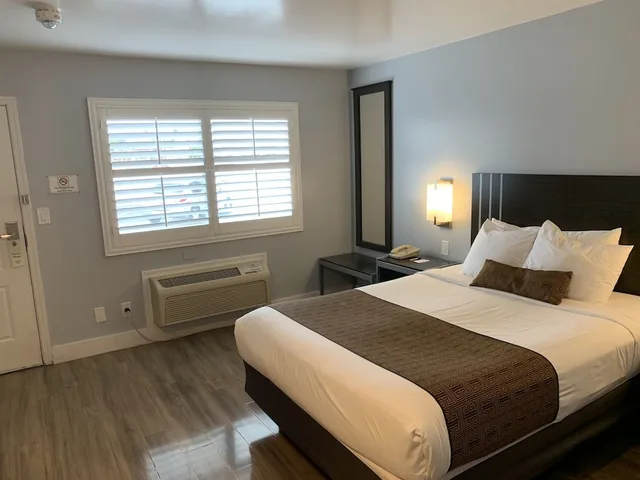 غرفة بسرير كوين لذوي الإعاقة، Pacific Inn Monterey 3/10
