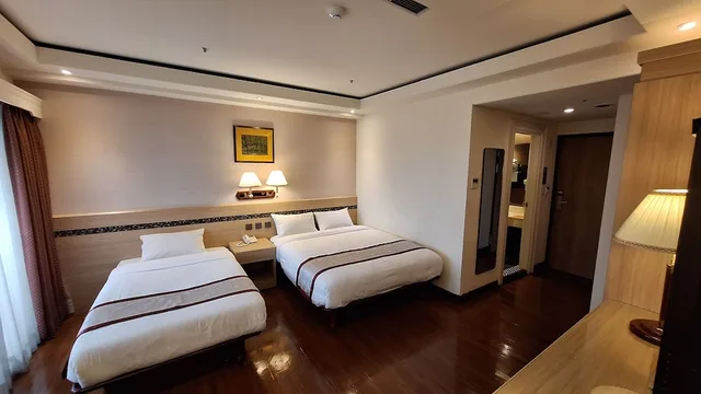 غرفة قياسية ثلاثية بسرير مزدوج وسرير فردي، Cheng Pao Hotel 2/10