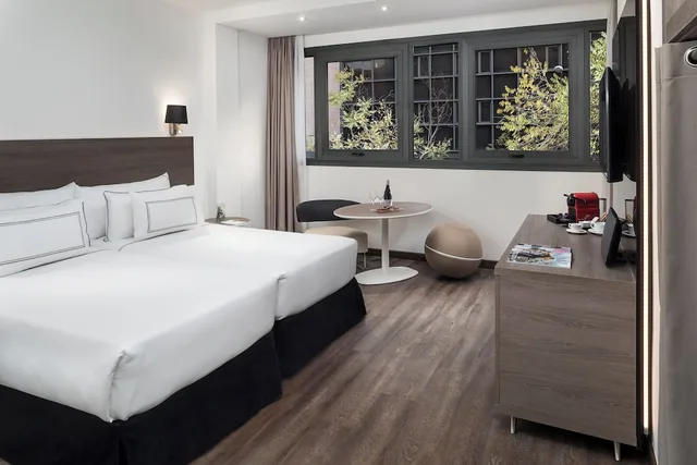 The Level, Twin Beds، Melia Madrid Serrano 2/10