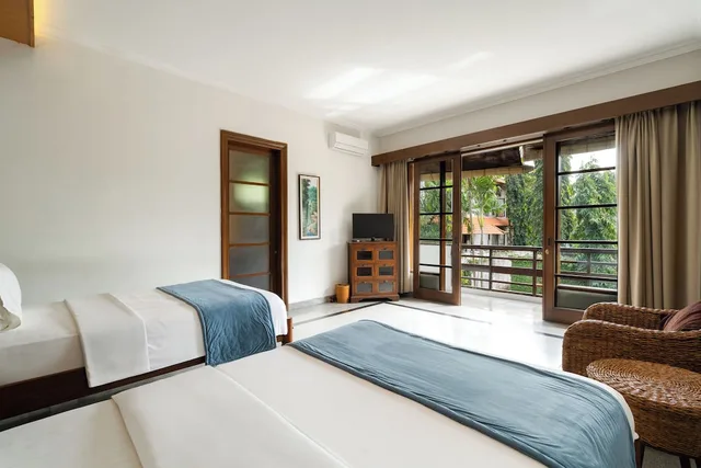 فيلا ملكية بسريرين منفصلين وسريرين كينج بـ3 غرف نوم بمسبح خاص، Kecapi Villa Seminyak by Ini Vie Hospitality 1/10