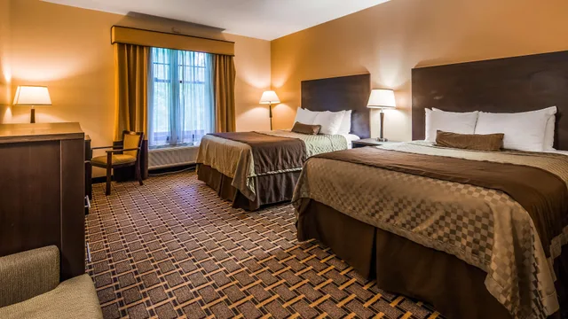 Room, 2 Queen Beds, with View, Accessible, Best Western Plus the Inn And Suites At the Falls 1/2