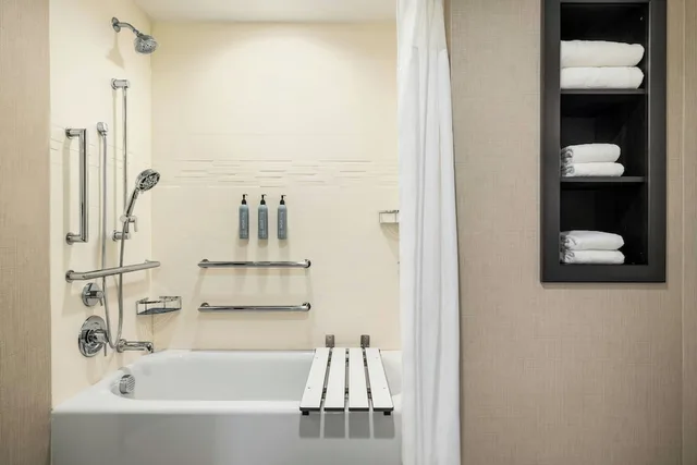 جناح بسرير كينج بغرفة نوم واحدة مع أريكة، Residence Inn By Marriott Richmond Airport 3/3