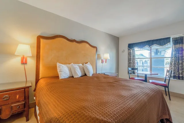 Room, King Bed, Pelican Inn by Belvilla Aransas Pass, TX 6/7