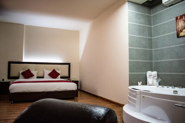 جناح جونيور بسرير مزدوج، Al Murjan Palace Hotel, Jounieh 10/10