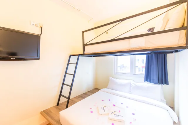 غرفة سوبيريور ثلاثية بسرير كوين وسرير فردي، Fragrance Hotel - Balestier 8/10