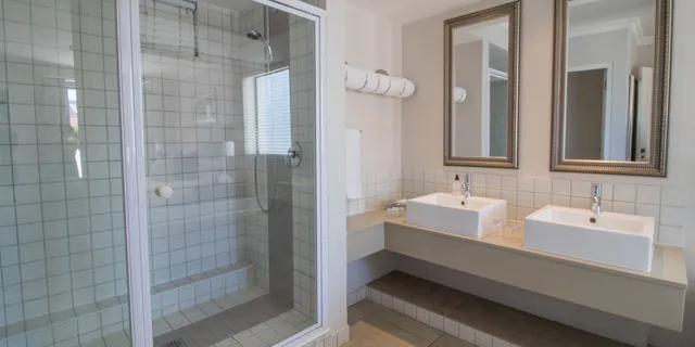 Village Room Harbour Square، Harbour House Hotel 5/6