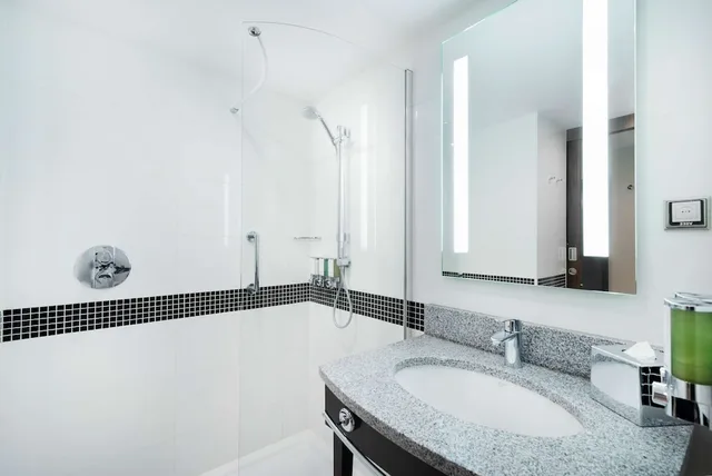 غرفة عائلية بسريرين كوين، Hampton By Hilton Krakow 4/9
