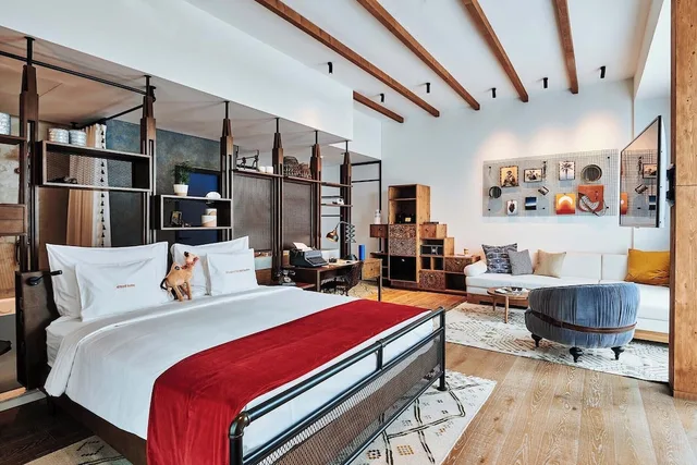 Suite, King Bed, Museum View، 25hours Hotel Dubai One Central 1/6