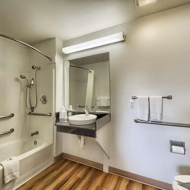 غرفة رباعية، Motel6 Kerrville, TX 10/10