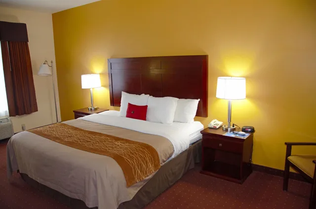 غرفة بسرير كينج، Americas Best Value Inn St. Robert 3/10