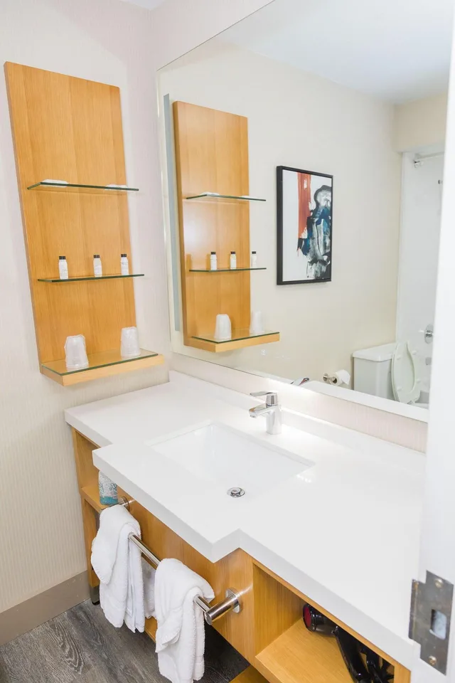 جناح بسرير كينج، Delta Hotels Columbia Northeast 3/3