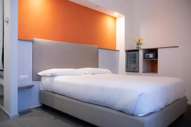 Room, French Bed، Hotel Executive Inn 2/10