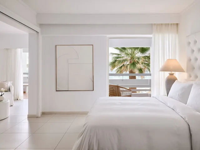 White, Family, King and Twin Beds, Sea View, Grecotel LUXME White 1/10