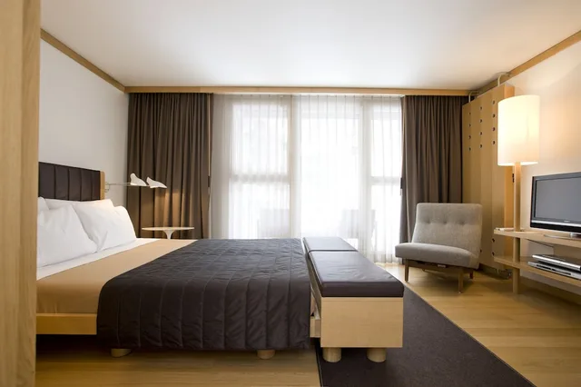 Design, King Bed، The Omnia 4/6