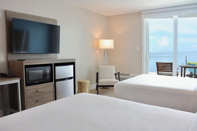 Premier, Double Bed, Water Side، SkyBeach Resort 5/7