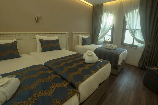 غرفة ثلاثية، Sarnic Hotel and Sarnic Premier Hotel 1/6